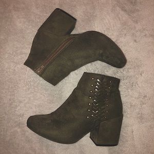 Women’s Heeled Boots